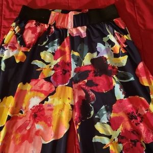 Women floral gaucho pants